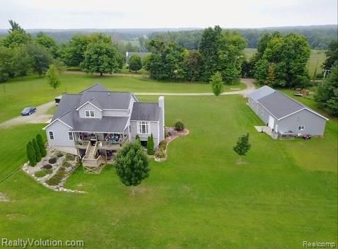 2413 Scott Road North Branch, MI 48461 - Photo 2 of 41 IMG_4134.jpg