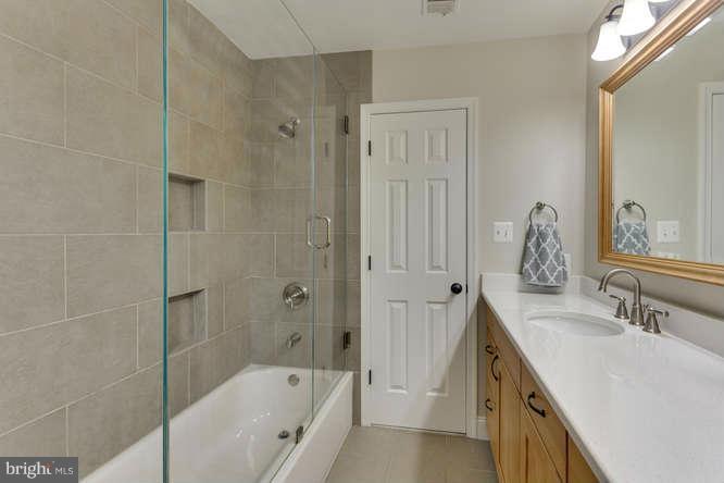 715 Marshall Road Southwest Vienna, VA 22180 - Photo 20 of 29 Bath Hallway Upstairs