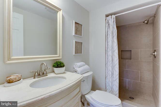 715 Marshall Road Southwest Vienna, VA 22180 - Photo 25 of 29 Basement Full Bath