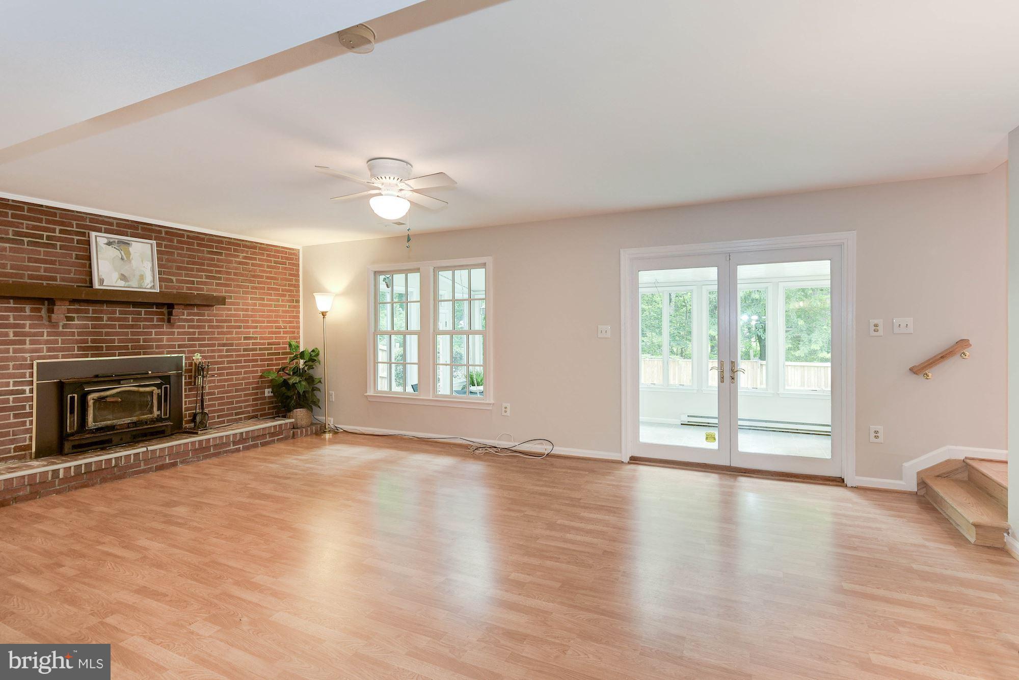 2710 Glencroft Road Vienna, VA 22181 - Photo 12 of 30 Family Room