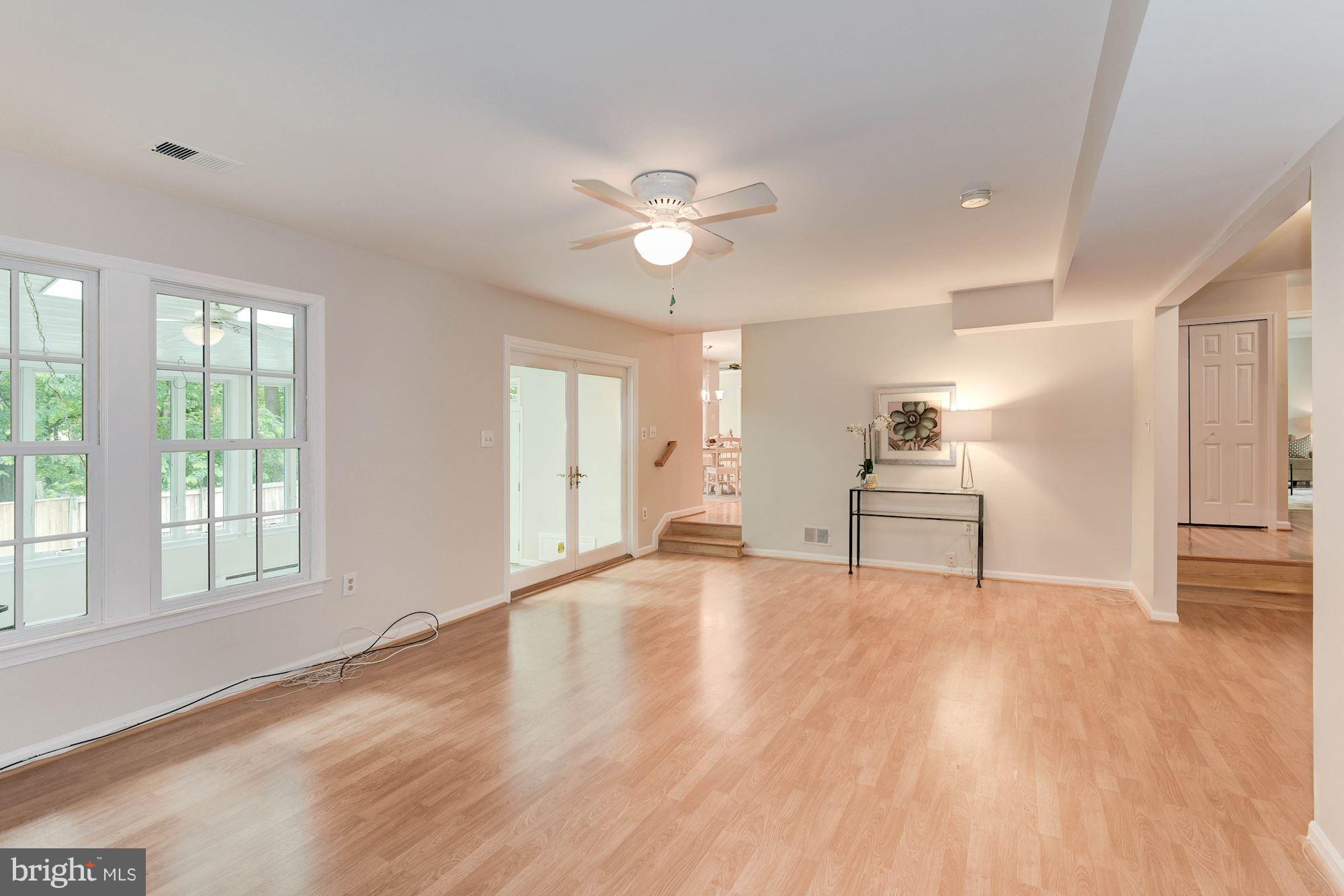 2710 Glencroft Road Vienna, VA 22181 - Photo 13 of 30 Family Room