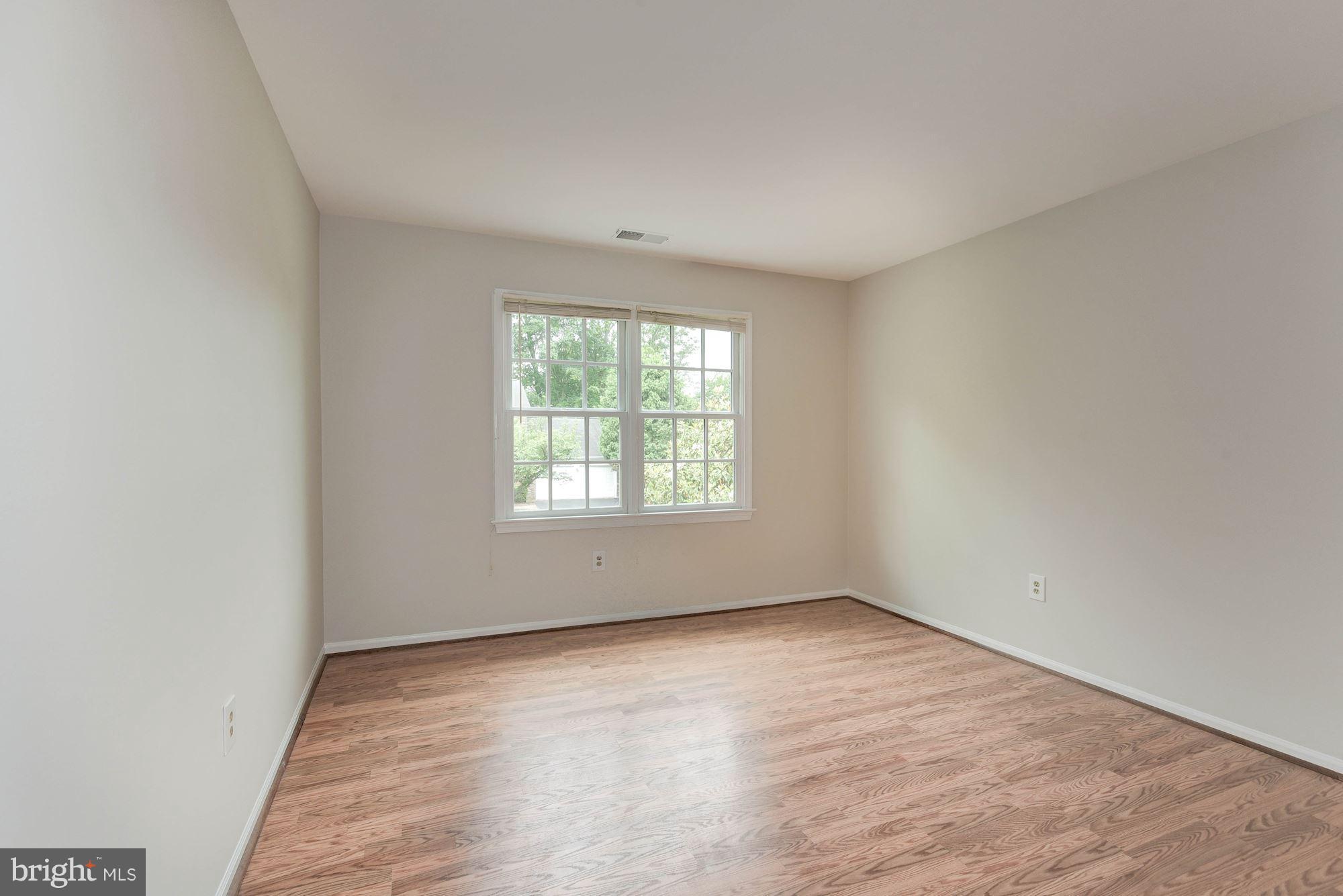 2710 Glencroft Road Vienna, VA 22181 - Photo 21 of 30 Bedroom