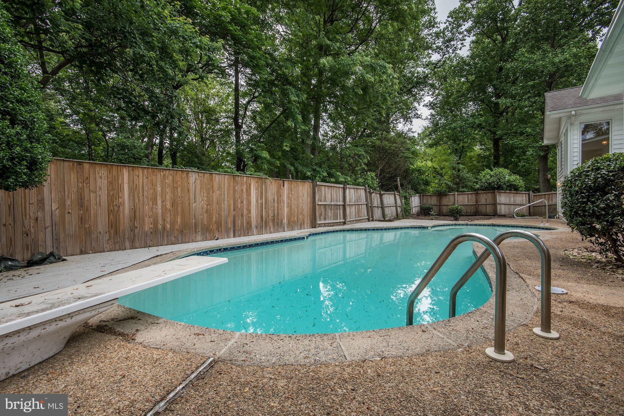 2710 Glencroft Road Vienna, VA 22181 - Photo 26 of 30 Exterior (Rear)