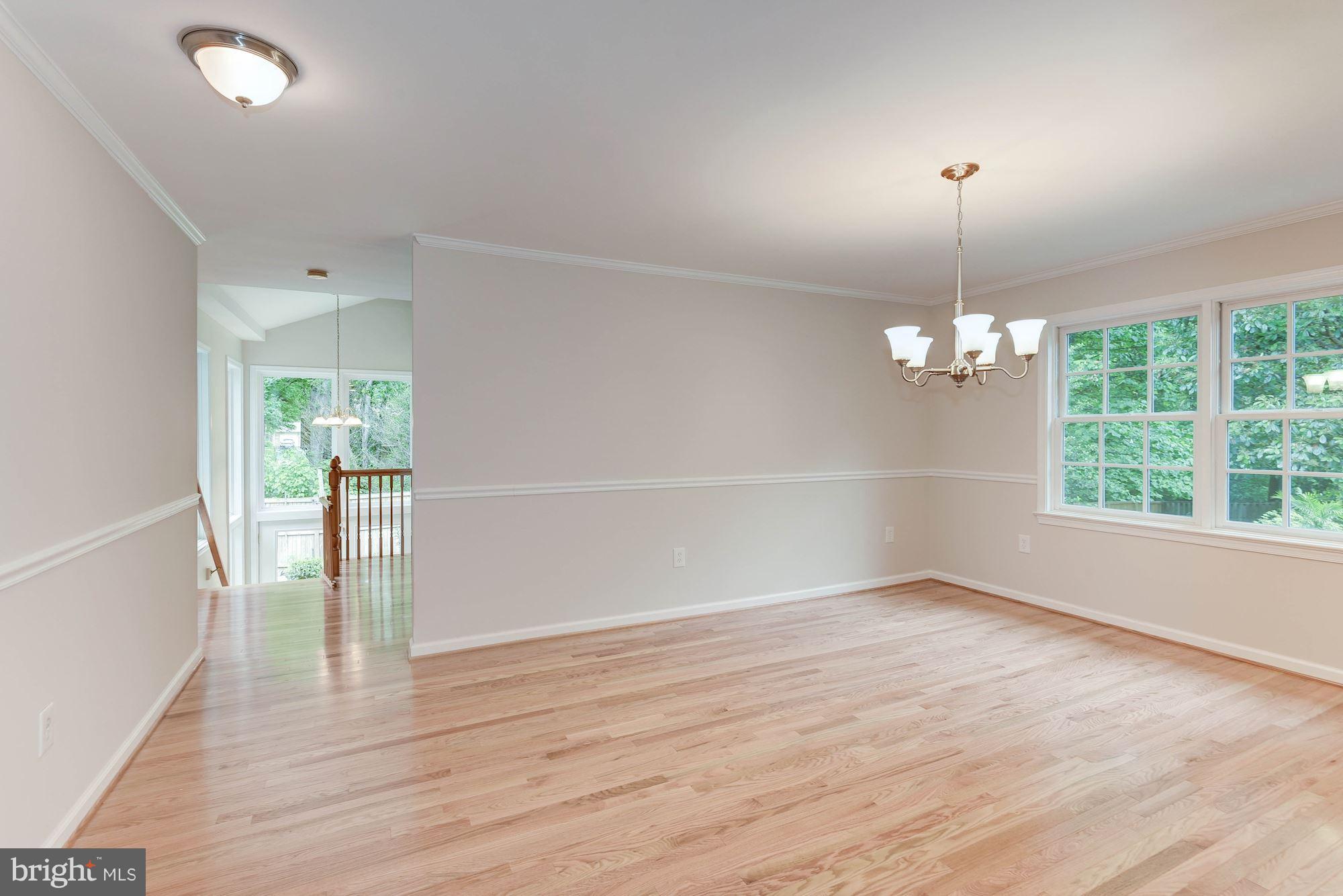 2710 Glencroft Road Vienna, VA 22181 - Photo 9 of 30 Dining Room