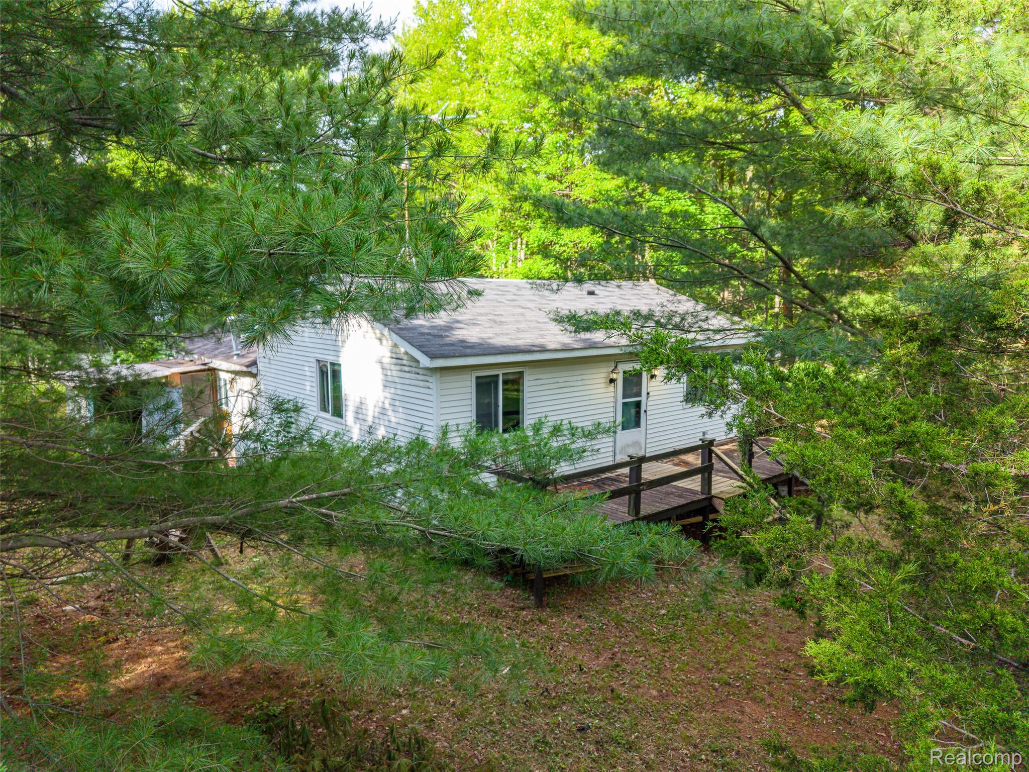945 North Hockaday Road Gladwin, MI 48624 - Photo 24 of 25 Up North Feel to this Special Ranch