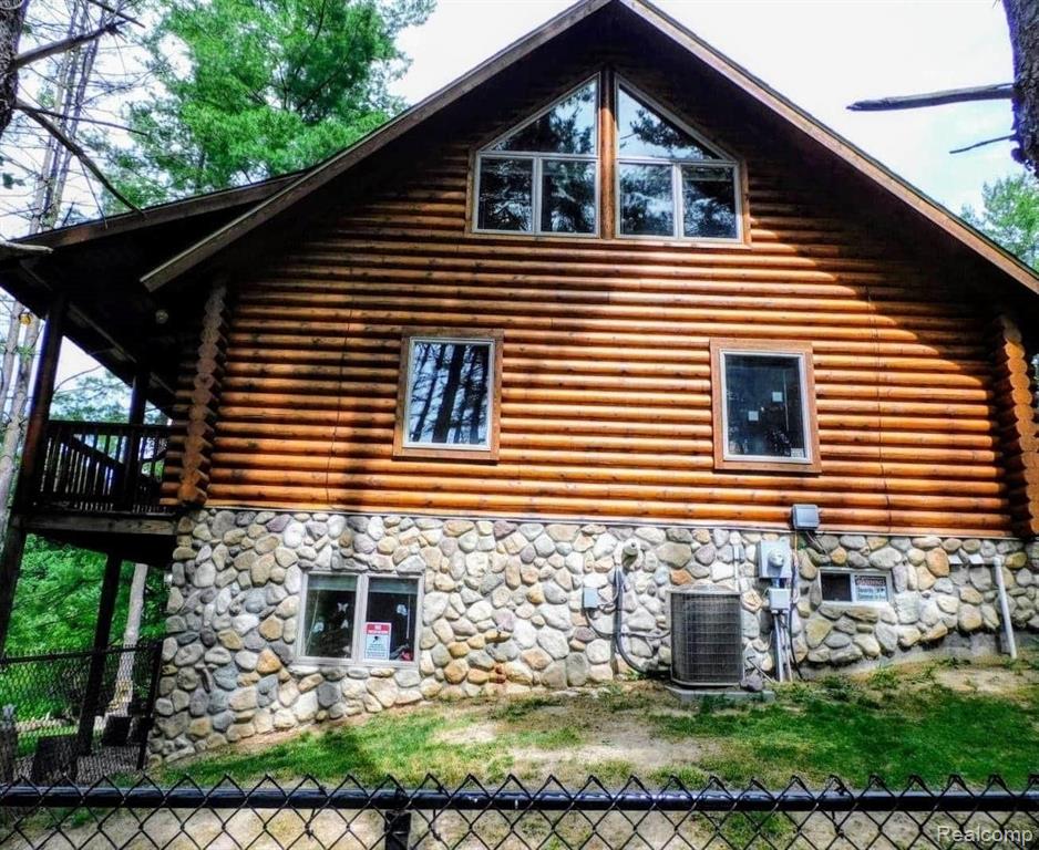 12383 Germany Road Fenton, MI 48430 - Photo 3 of 57