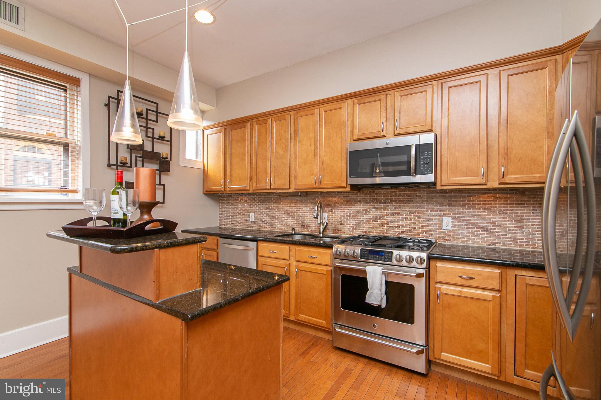 334 South 12th Street, Unit 1R Philadelphia, PA 19107 - Photo 11 of 20
