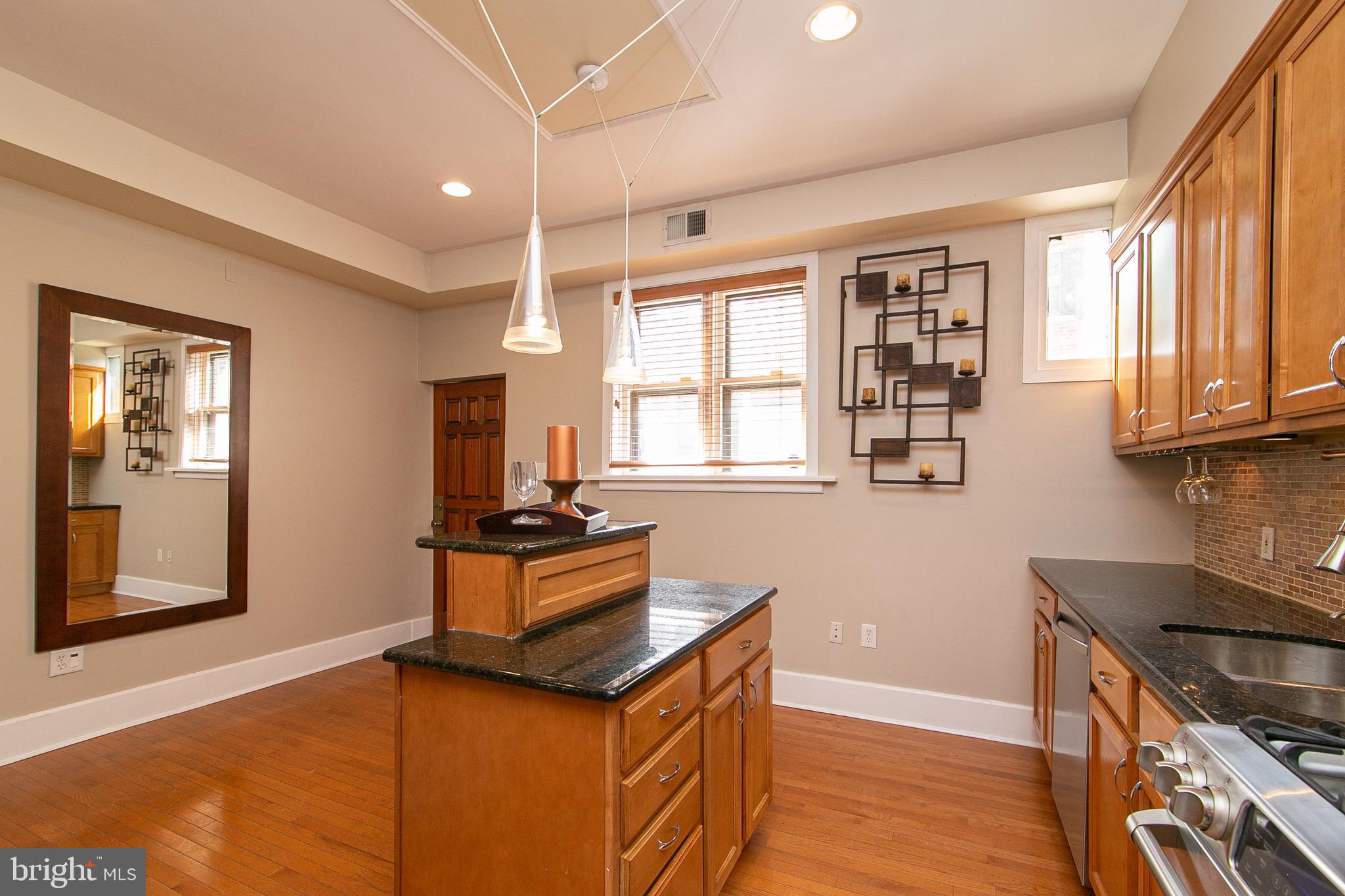 334 South 12th Street, Unit 1R Philadelphia, PA 19107 - Photo 12 of 20