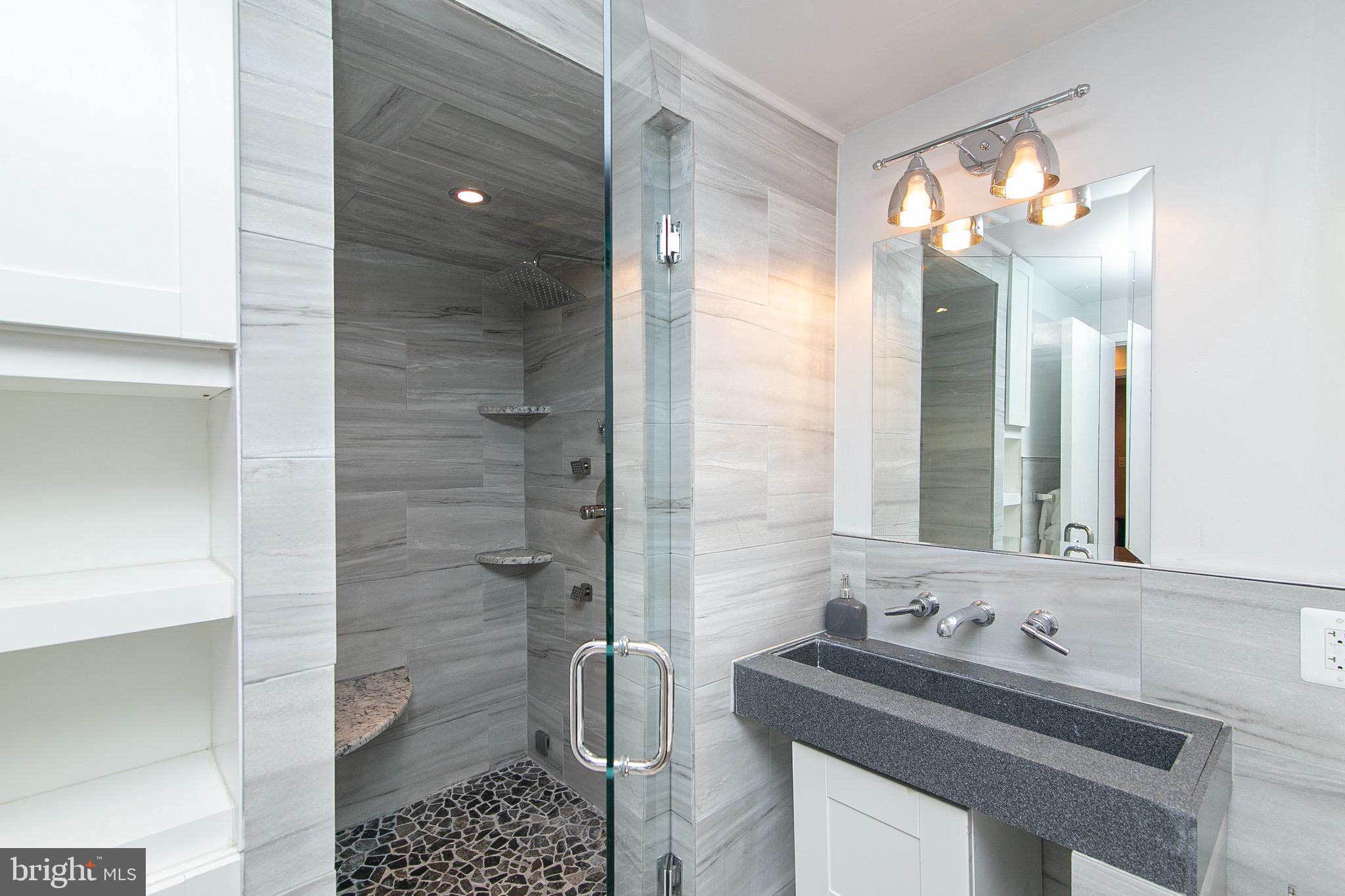 334 South 12th Street, Unit 1R Philadelphia, PA 19107 - Photo 17 of 20