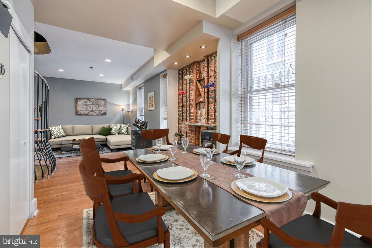 334 South 12th Street, Unit 1R Philadelphia, PA 19107 - Photo 4 of 20