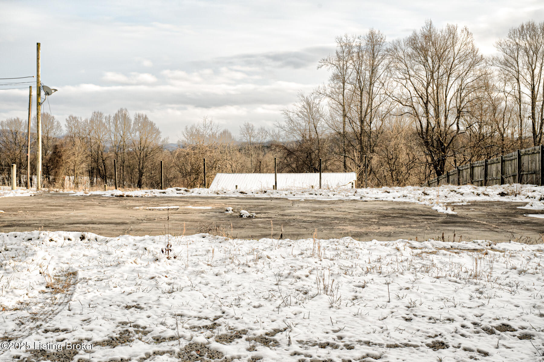 7288 East Laurel Road London, KY 40741 - Photo 1 of 11 GSP-7288 East Laurel Rd-1