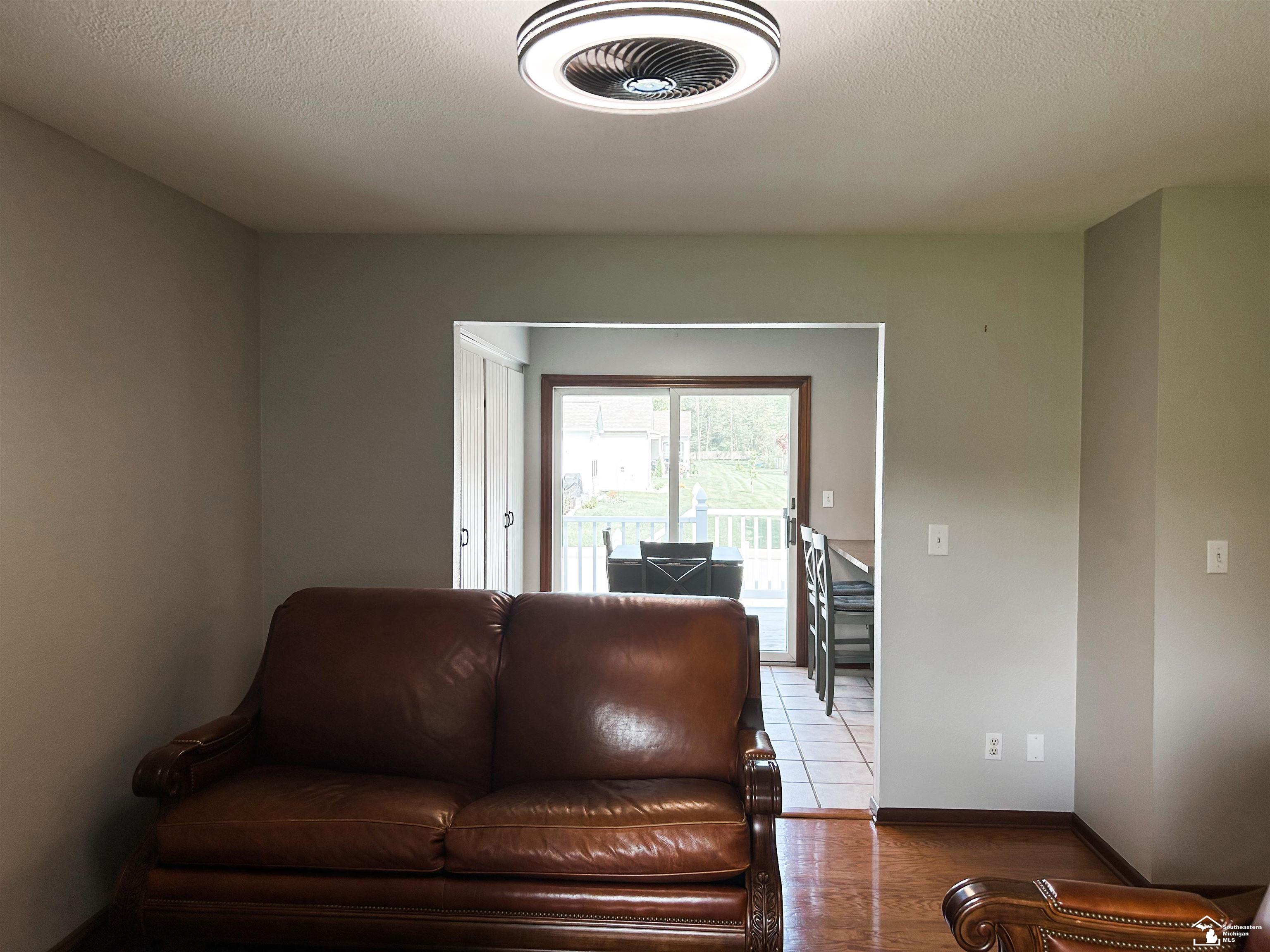 7624 Adler Road Lambertville, MI 48144 - Photo 9 of 64 50109796-8.JPG