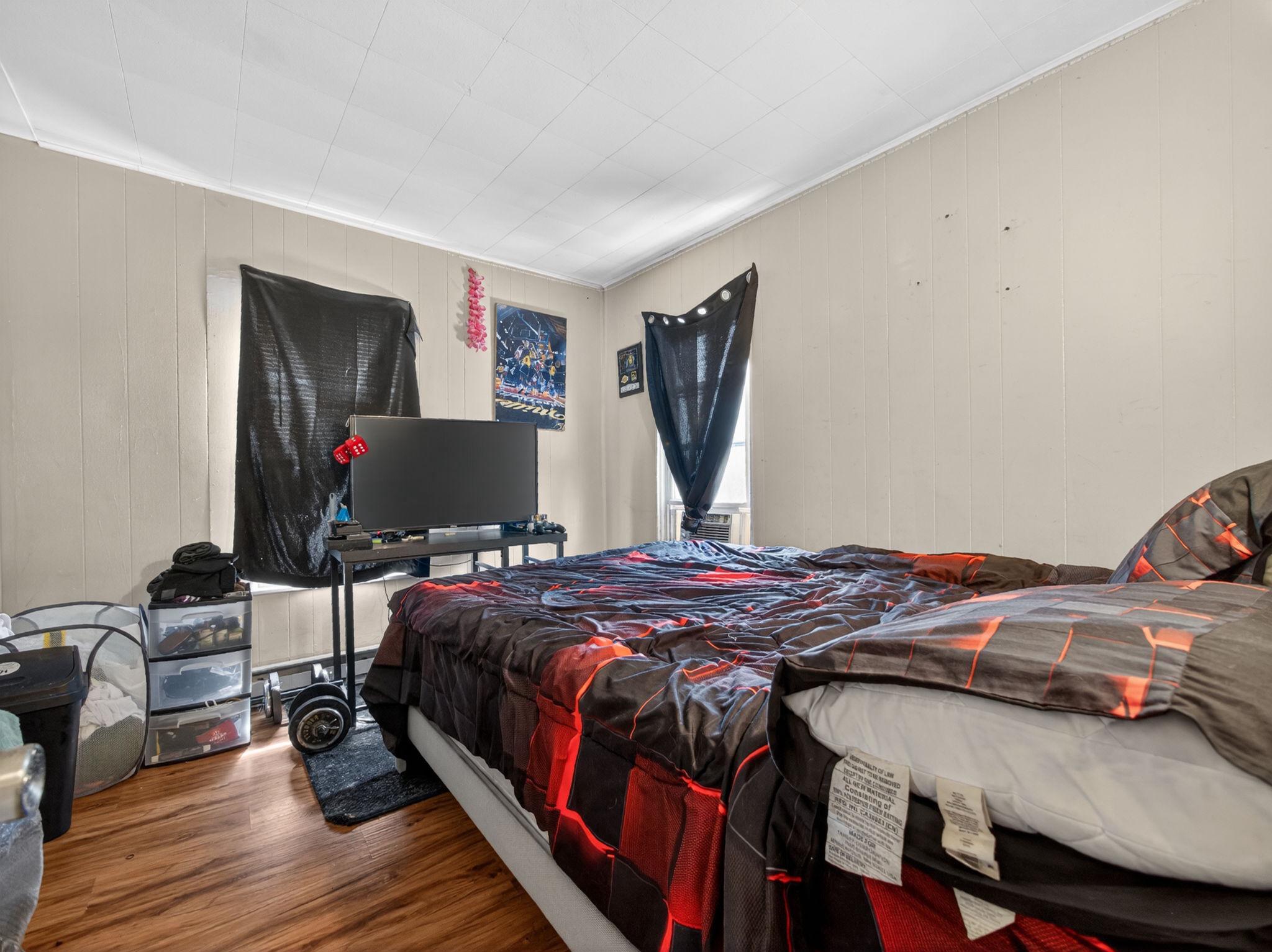 866 East High Street Pottstown, PA 19464 - Photo 41 of 45 Cozy bedroom 1