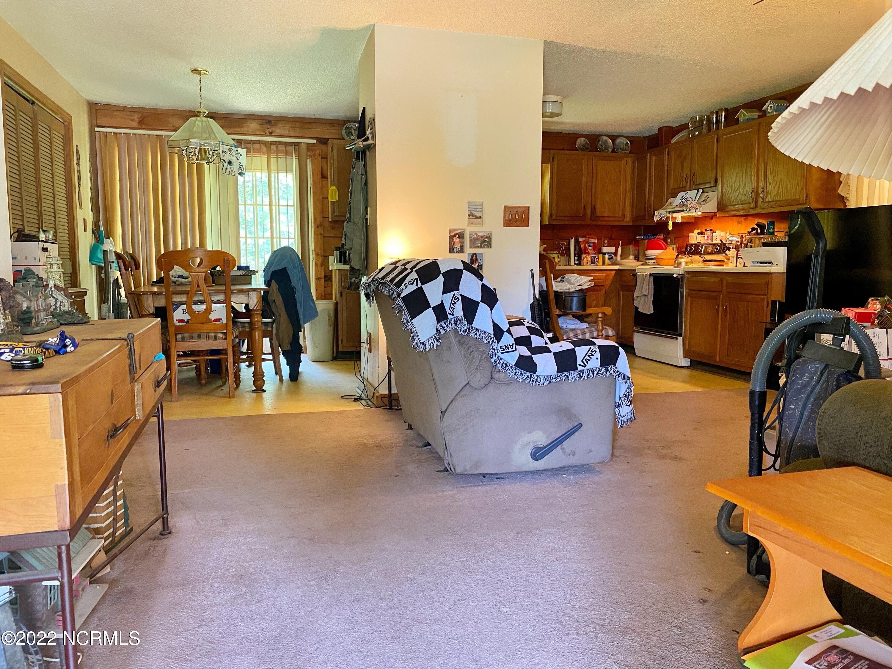 869 Mill River Road Jacksonville, NC 28540 - Photo 10 of 18 Living