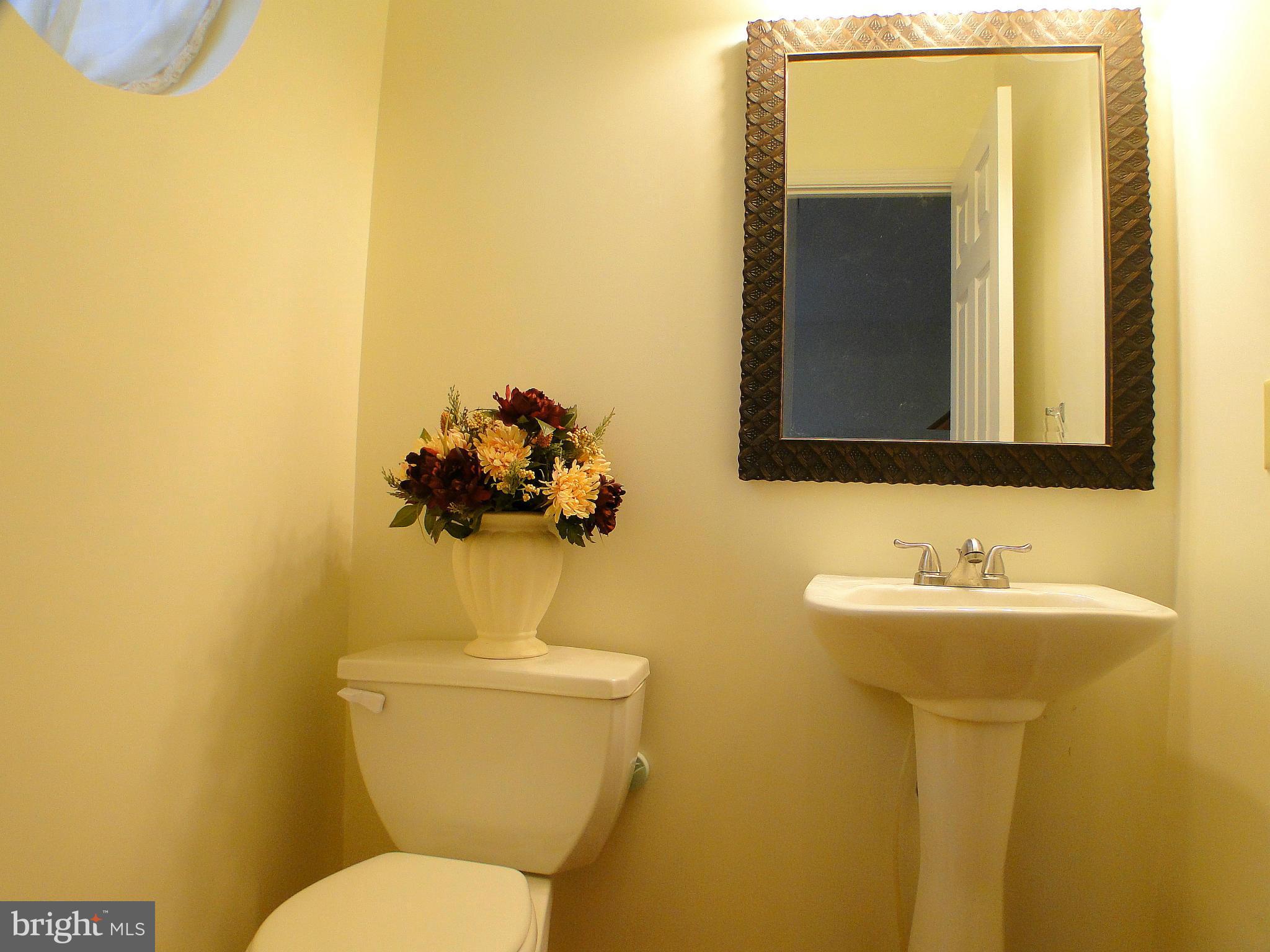 11416 Smiloff Road White Marsh, MD 21162 - Photo 29 of 30 Main level Half Bath