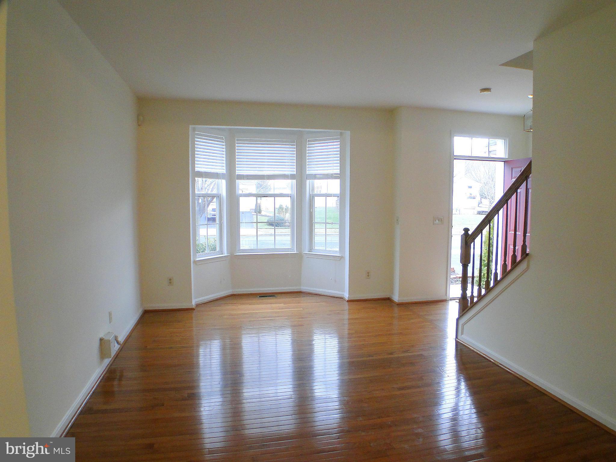 11416 Smiloff Road White Marsh, MD 21162 - Photo 4 of 30 17 x 11 Formal Living Room