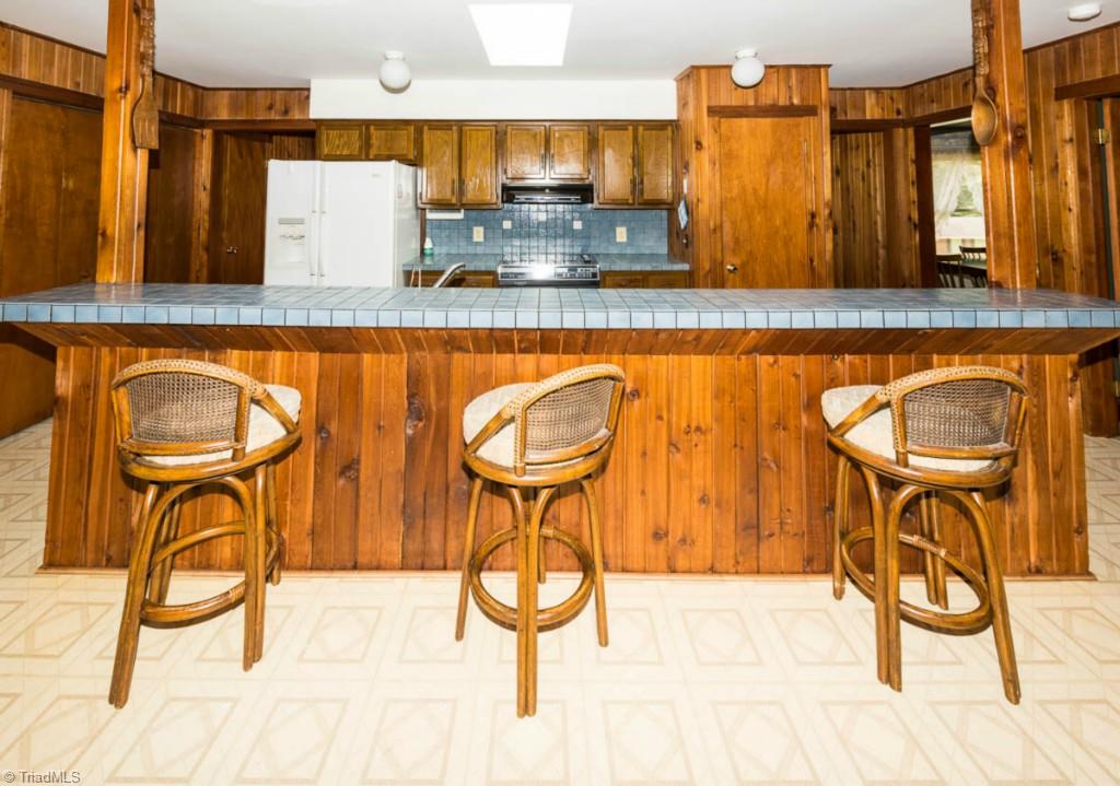 3231 Kinnamon Road Winston-Salem, NC 27104 - Photo 6 of 19 Gallery Image 6
