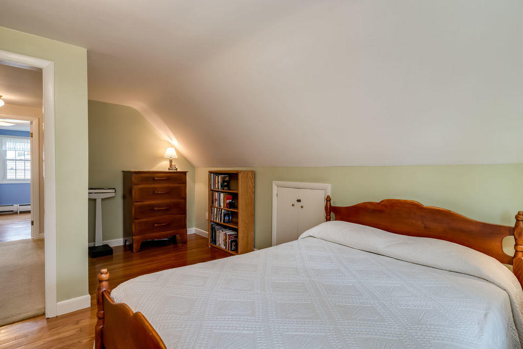 20 Hillside Road Portland, ME 04103 - Photo 28 of 35 028_20hillsiderd-25