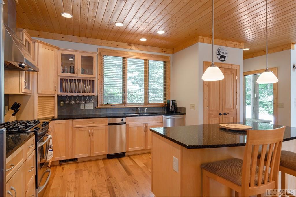 285 Trillium Ridge Road Cullowhee, NC 28723 - Photo 12 of 37 Gallery Image 12
