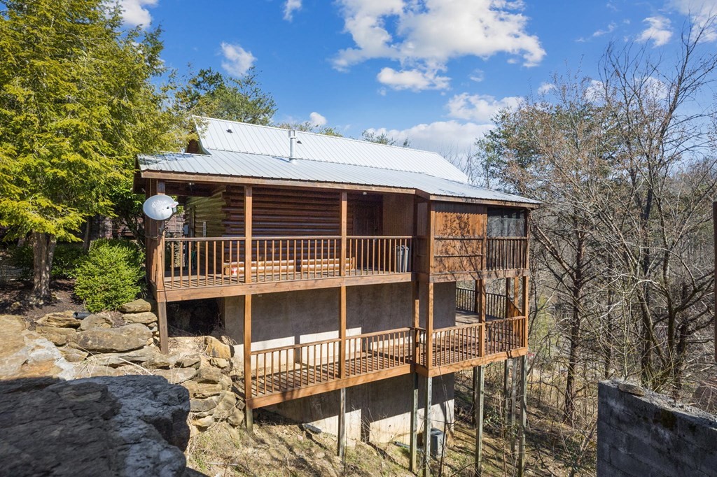 1002 Walini Way Sevierville, TN 37876 - Photo 2 of 28