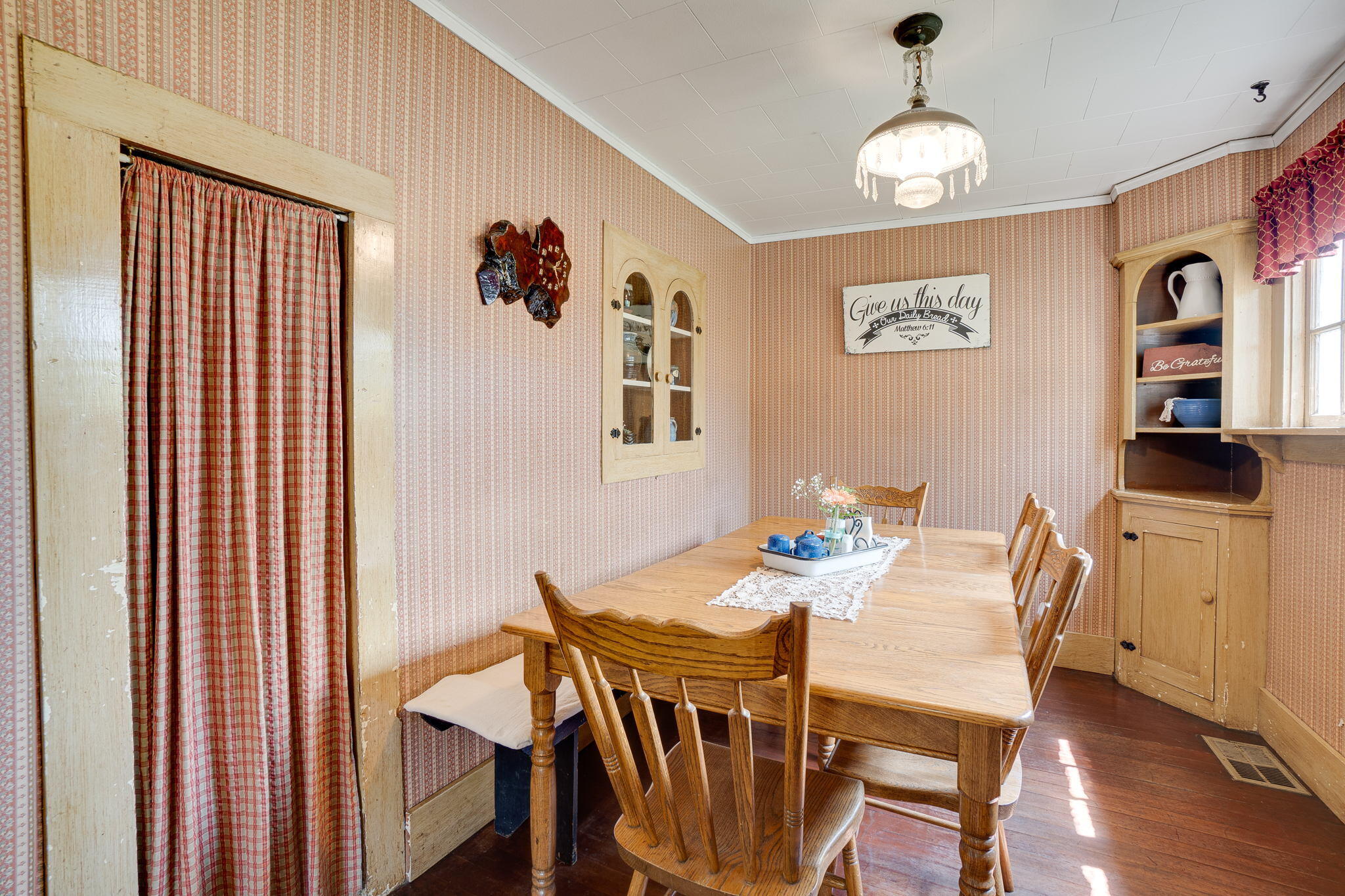 6786 Rohnerville Road Hydesville, CA 95547 - Photo 15 of 72 15-web-or-mls-28