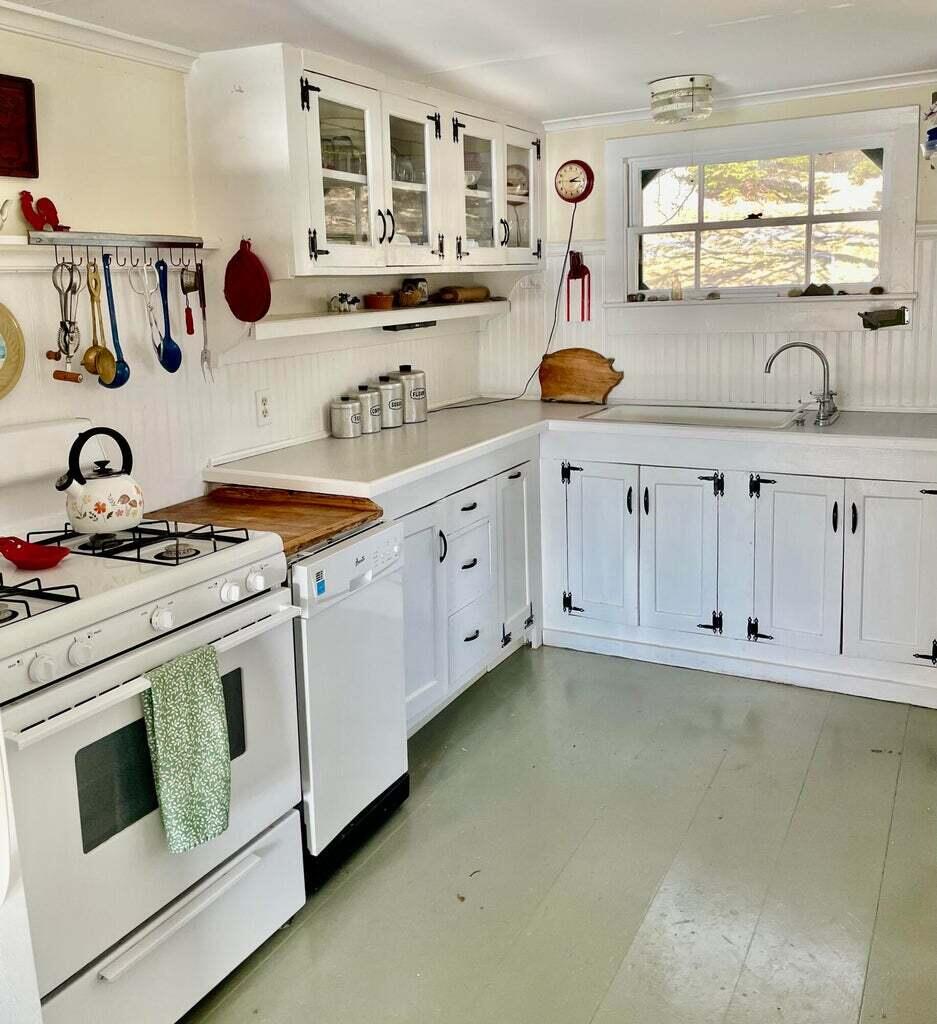 238 Tip Toe Mountain Road Vinalhaven, ME 04863 - Photo 10 of 37 image