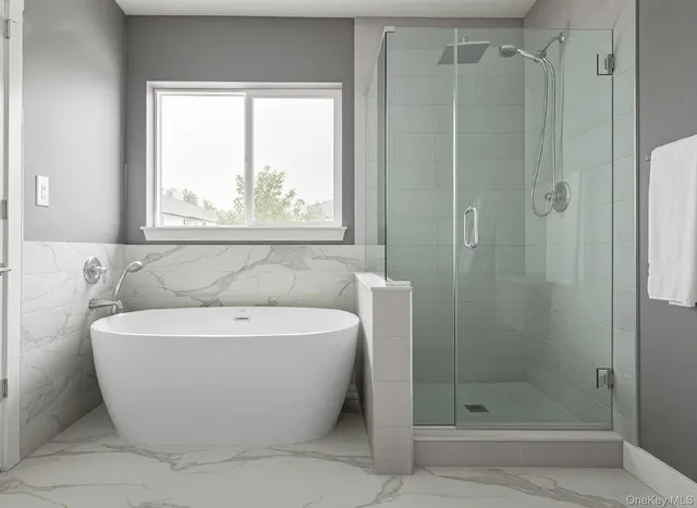 $1,798,000 | 2 Lee Place, Old Bethpage, NY 11804