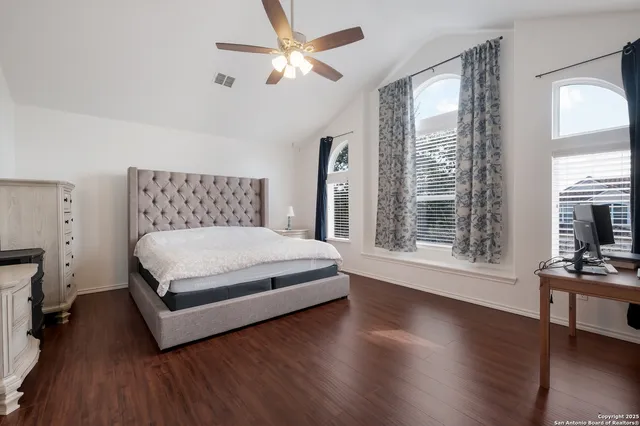 $2,300 | 25511 Echo Springs, San Antonio, TX 78260