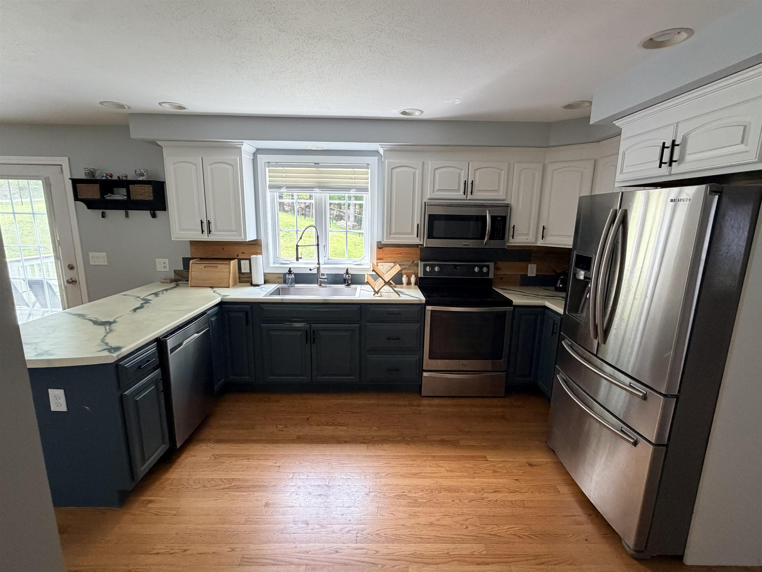 173 Oak Hill Road Barrington, NH 03825 - Photo 8 of 26