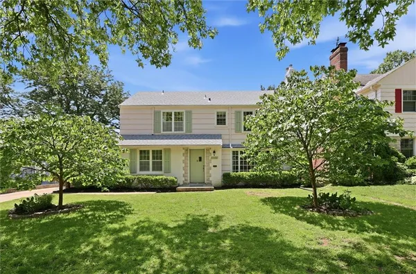 $589,000 | 607 East 65th Street, Kansas City, MO 64131