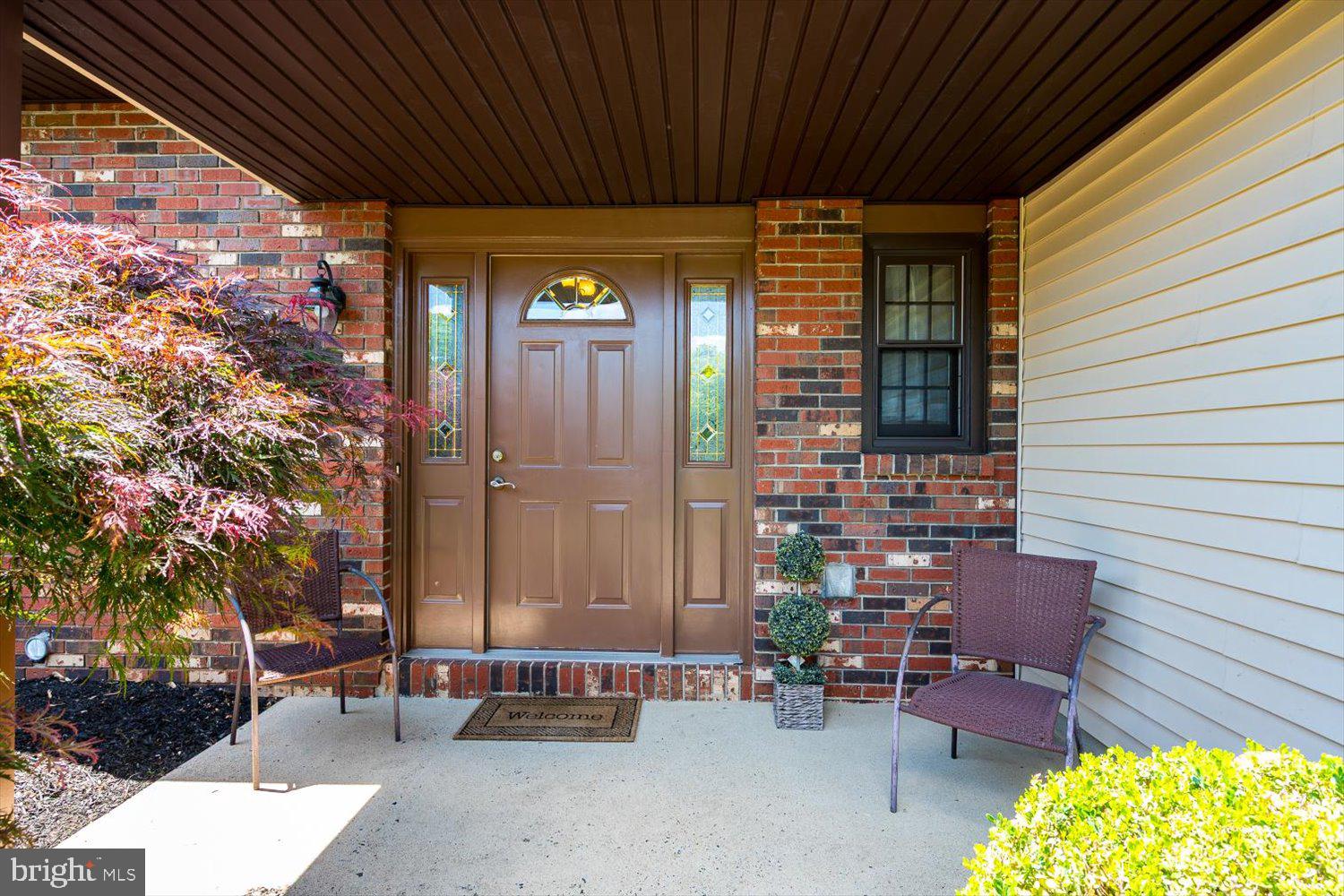 86 Albemarle Road Hamilton, NJ 08690 - Photo 3 of 49 Welcoming entrance with charming details.