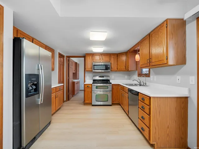 $329,900 | 2306 Bluewater Trail, Fort Wayne, IN 46804