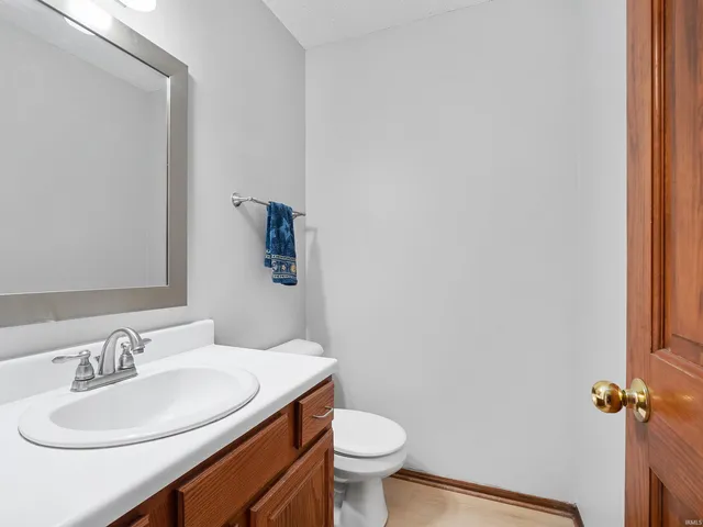 $329,900 | 2306 Bluewater Trail, Fort Wayne, IN 46804