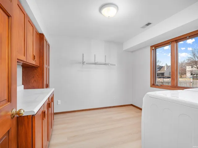 $329,900 | 2306 Bluewater Trail, Fort Wayne, IN 46804