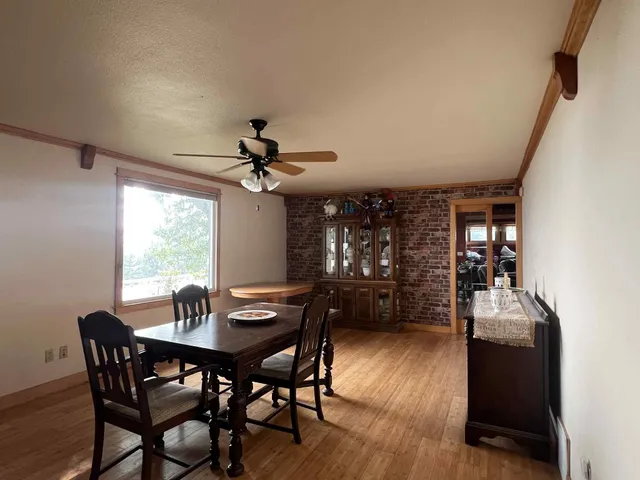 $200,000 | 14734 Highway 35, Ferryville, WI 54628