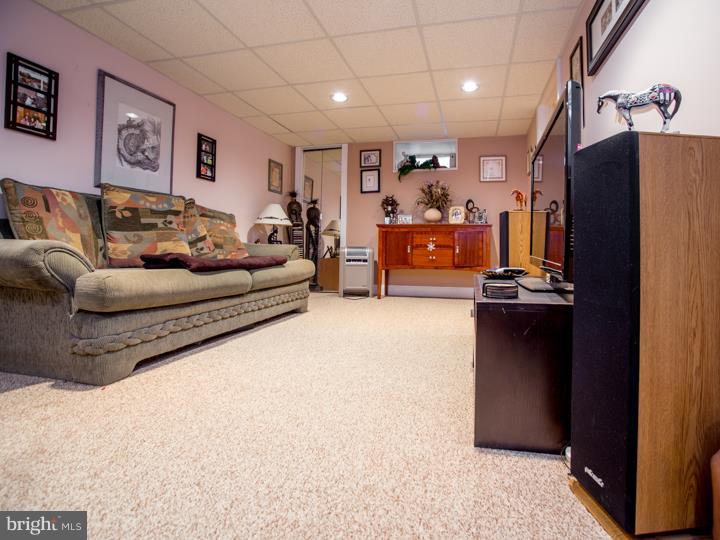 6 Cold Spring Road Trenton, NJ 08619 - Photo 8 of 23