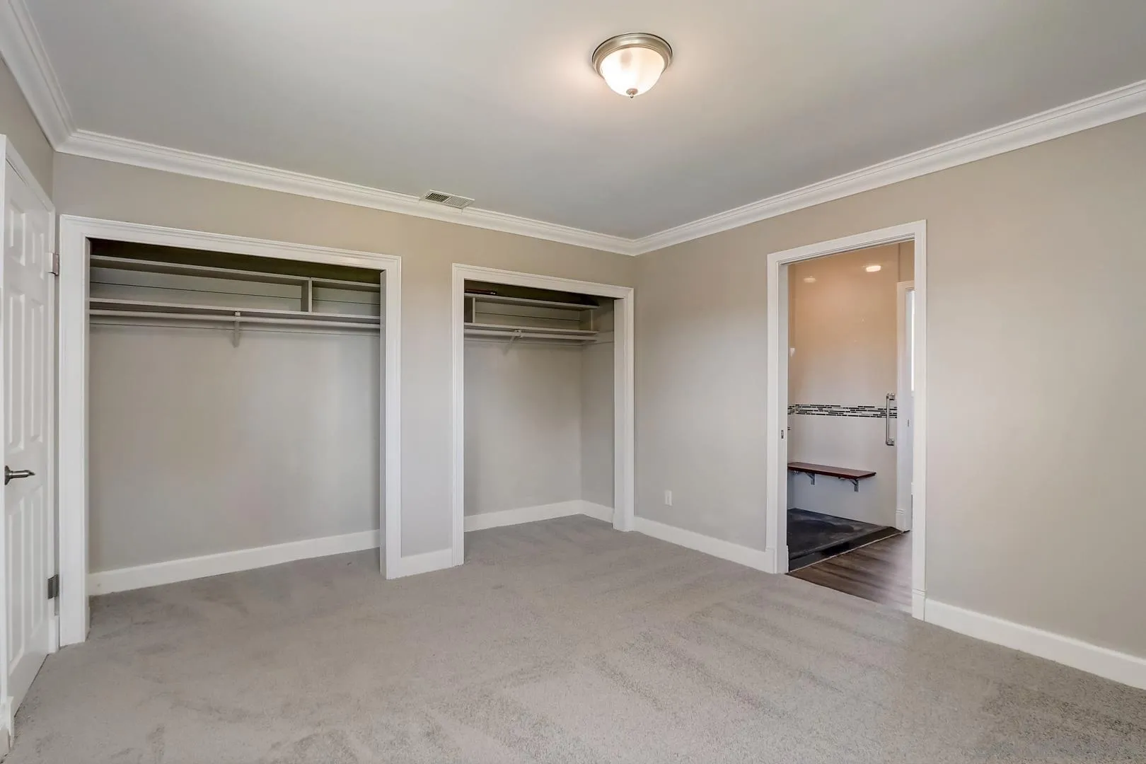 220 Shetland Way Fallbrook, CA 92028 - Photo 7 of 24 an empty room with closet