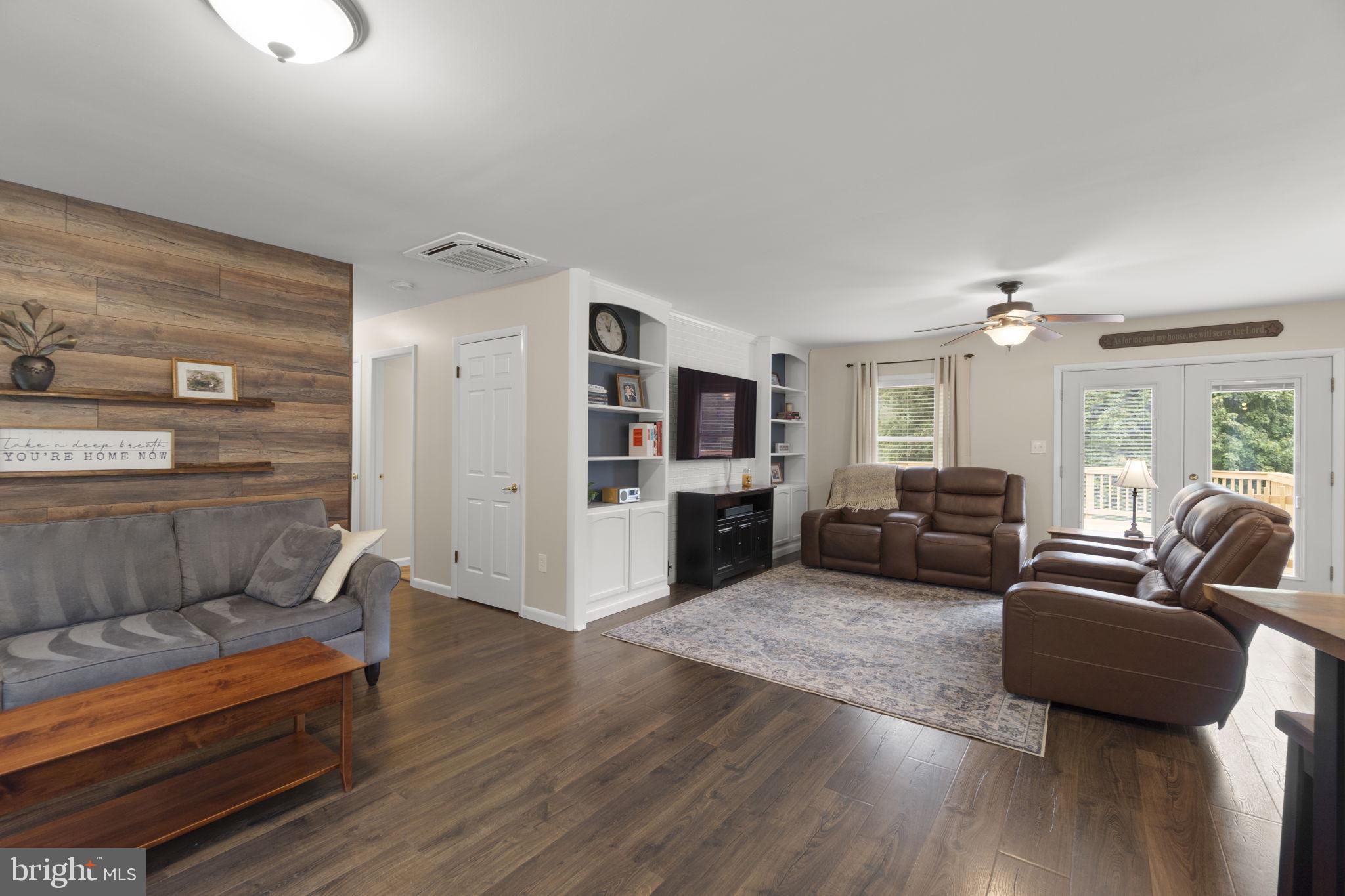 2710 Flintstone Road Freeland, MD 21053 - Photo 7 of 73 Living/Family Room