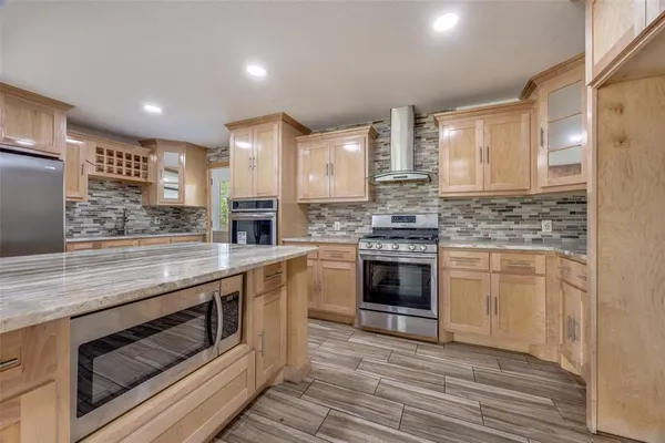 $245,000 | 17 MacArthur Drive, Denison, TX 75020