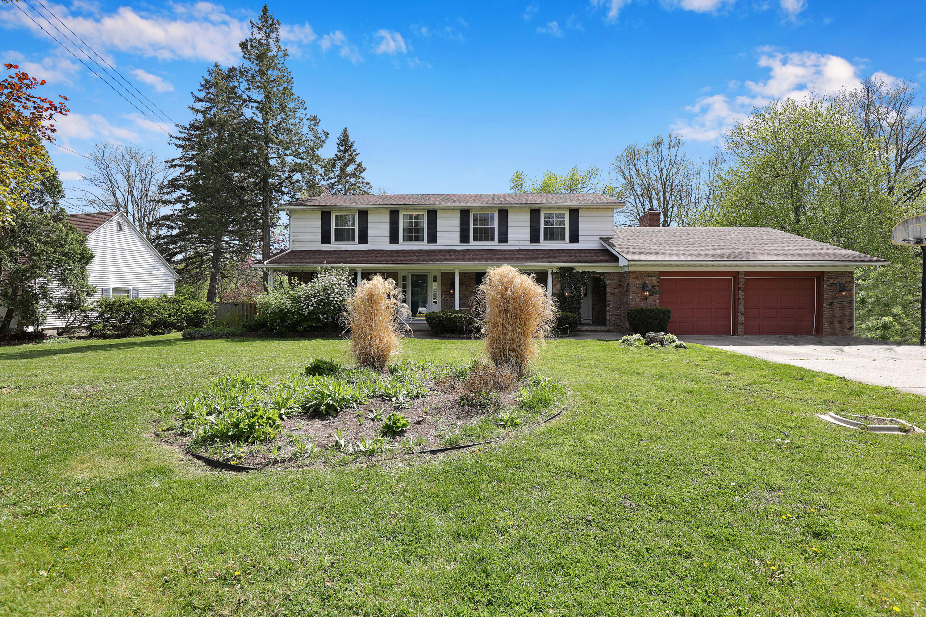 3225 Tecumseh River Road Lansing, MI 48906 - Photo 2 of 44 9I3A9366