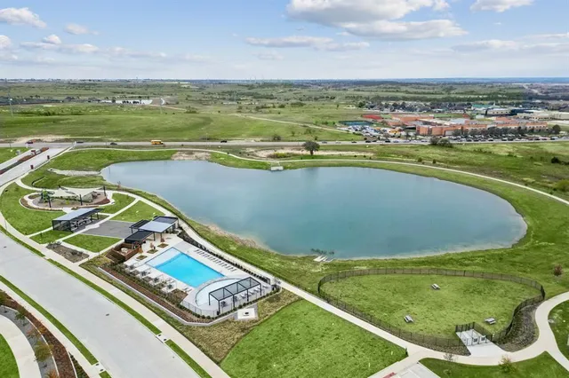 $360,000 | 262 Lunayena Road, Rhome, TX 76078