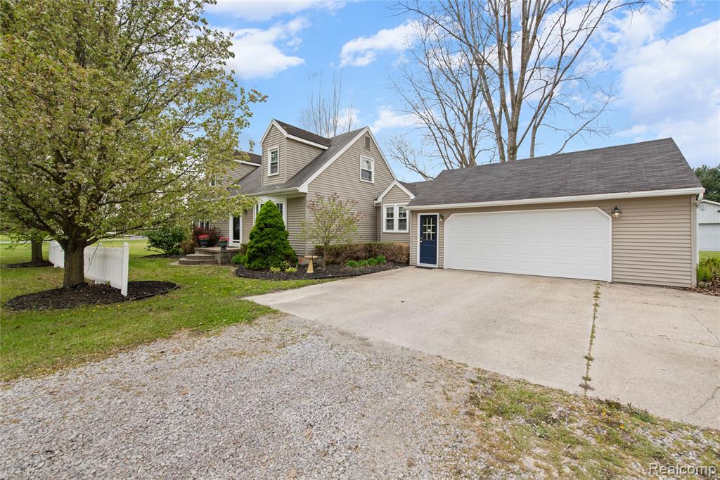 2209 Berville Road Allenton, MI 48002 - Photo 3 of 44