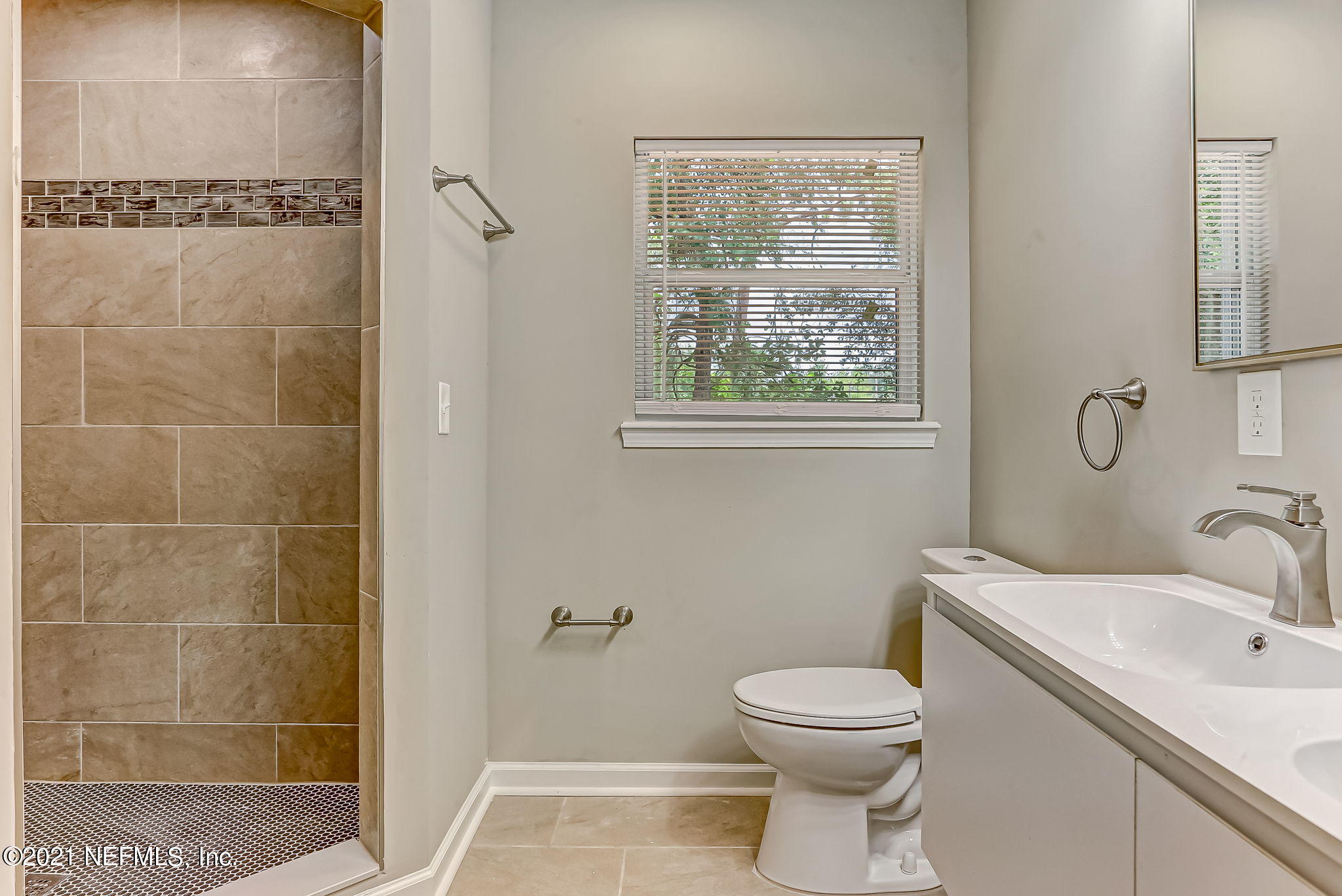 8539 Bermuda Road Jacksonville, FL 32208 - Photo 31 of 48 Owners Bath 2