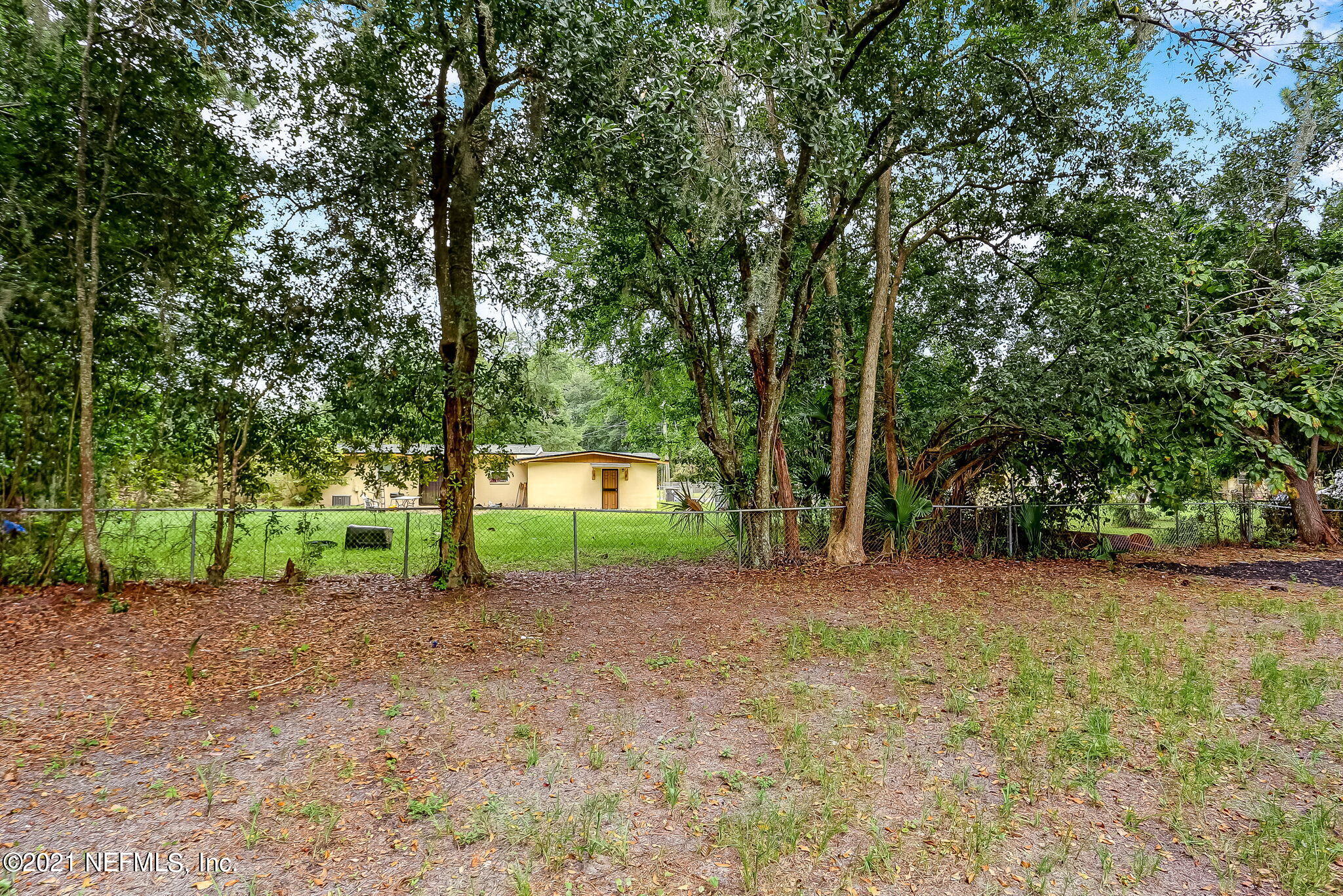 8539 Bermuda Road Jacksonville, FL 32208 - Photo 43 of 48 Backyard