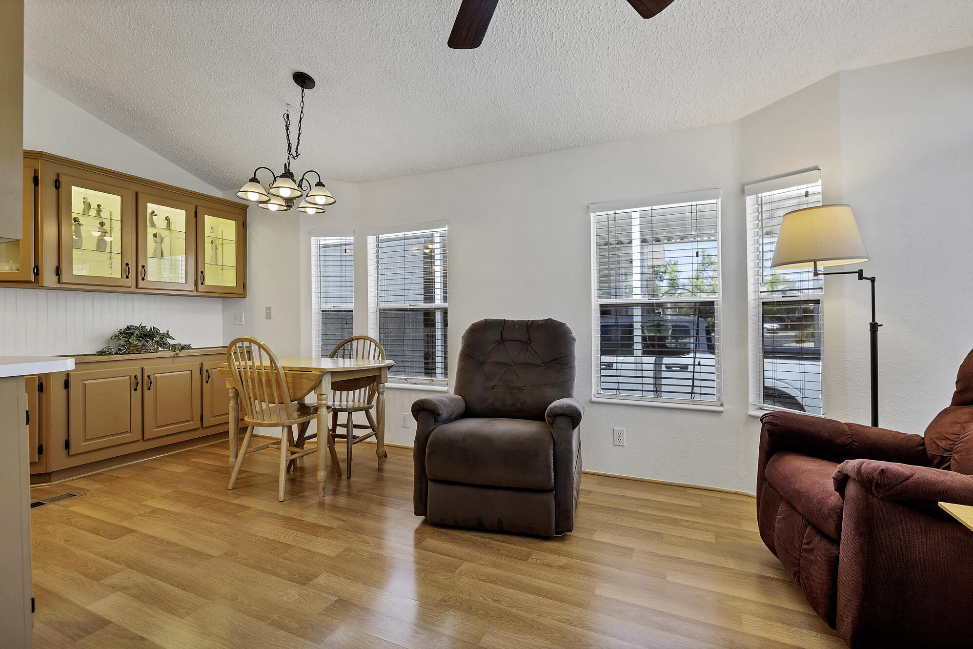 2990 East Riverside Drive, Unit 58 St. George, UT 84790 - Photo 4 of 32 Light and bright living area
