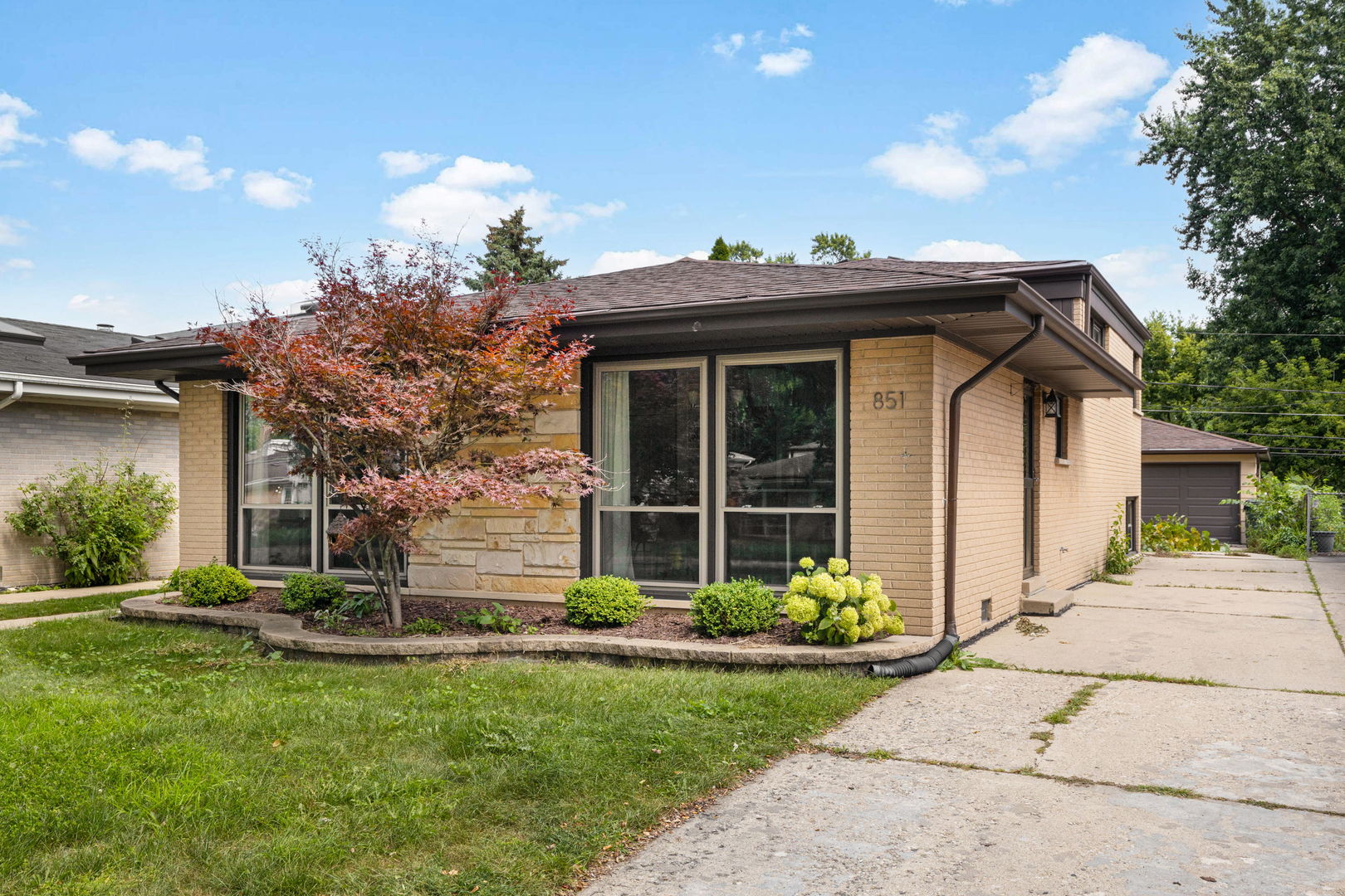 851 Long Road Glenview, IL 60025 - Photo 1 of 26 Gallery Image 1