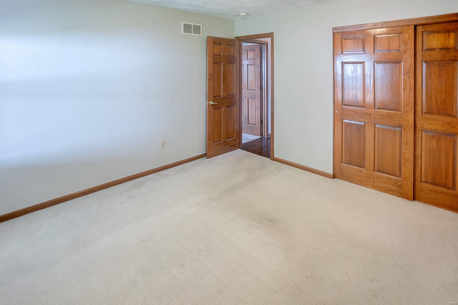 345 Radcliff Road Shiloh, IL 62221 - Photo 22 of 30 Gallery Image 22