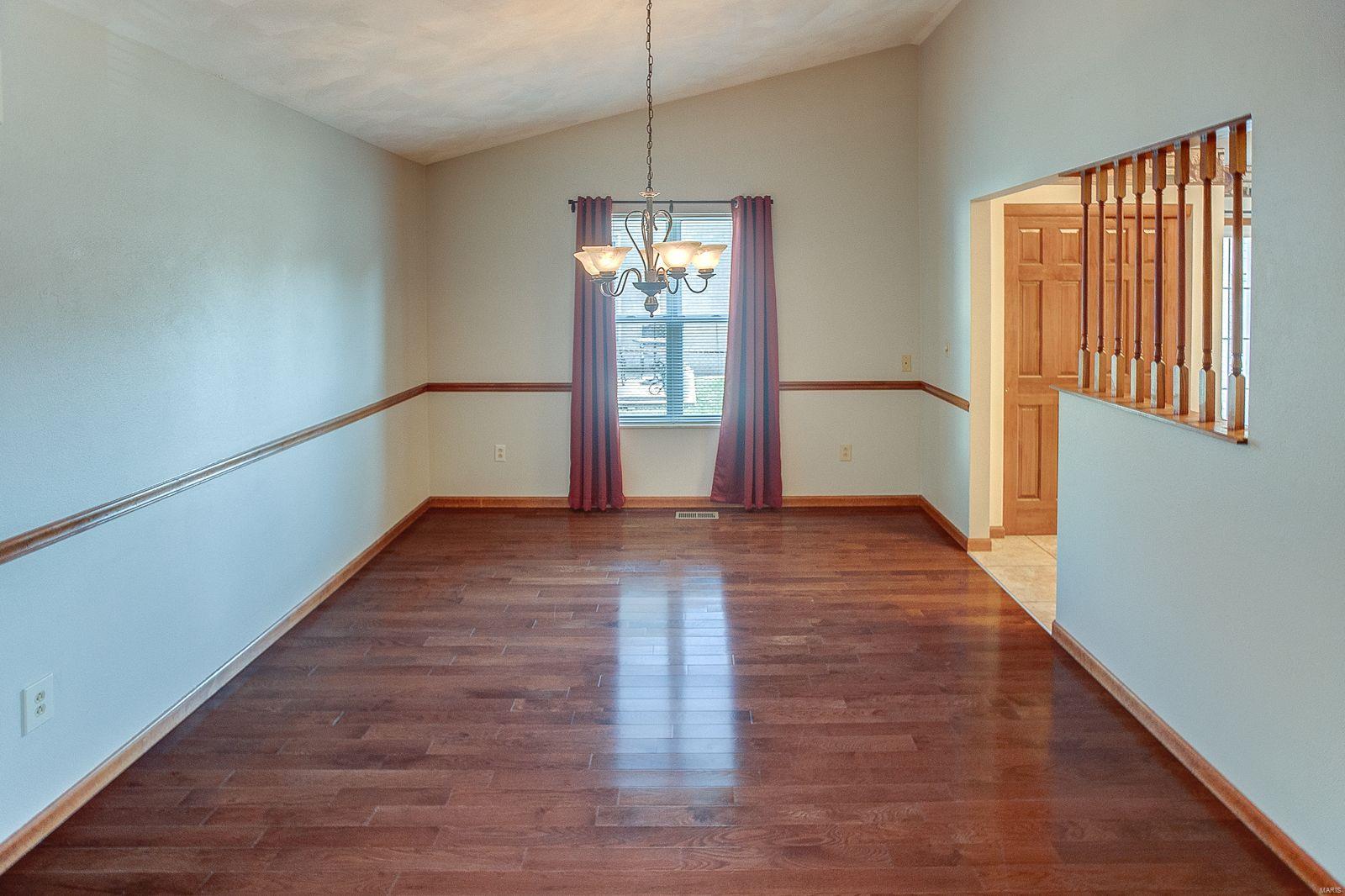 345 Radcliff Road Shiloh, IL 62221 - Photo 10 of 30 Gallery Image 10