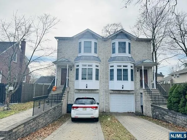 $4,900 | 44 Columbus Drive, Unit A, Tenafly, NJ 07670