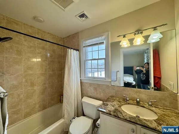 $4,900 | 44 Columbus Drive, Unit A, Tenafly, NJ 07670
